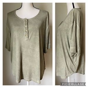 POL green short sleeve top size medium